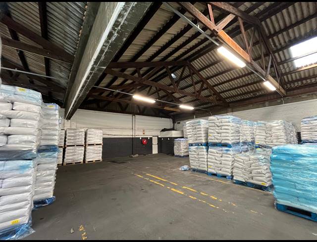1,558.50M² WAREHOUSE TO LET IN EPPING INDUSTRIAL